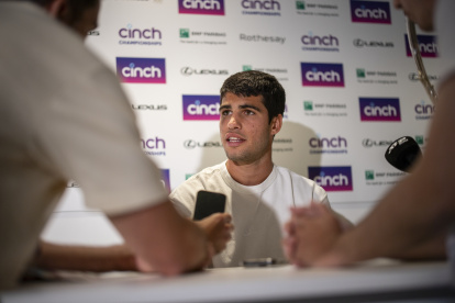 Carlos Alcaraz tras ganar el fin de semana en Queen"s, que le devolvió el # 1 del mundo.