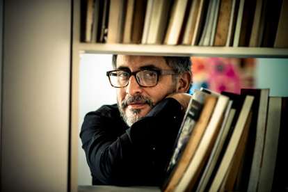 Poesía. El poeta guayaquileño Carlos Luis Ortiz Moyano, en la Universidad Católica Santiago de Guayaquil.