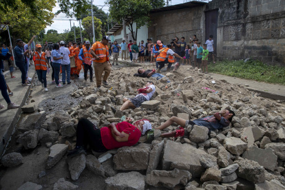 Managua. La defensa civil cumple un simulacro de siniestros naturales en esta capital.