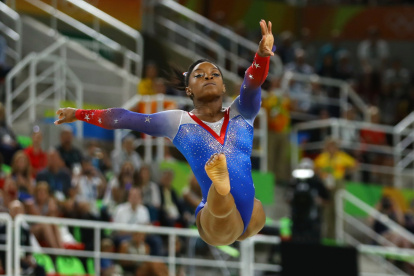 simone Biles