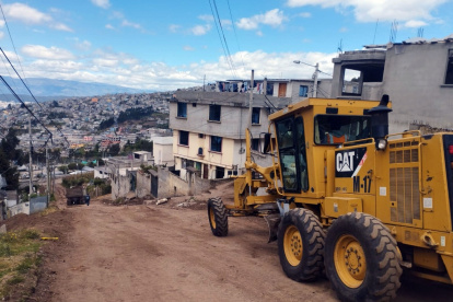 Arreglos. En La Mariscal, desde la avenida Patria hasta la calle Juan León Mera se removió el asfalto en mal estado. La obra terminó la semana pasada.