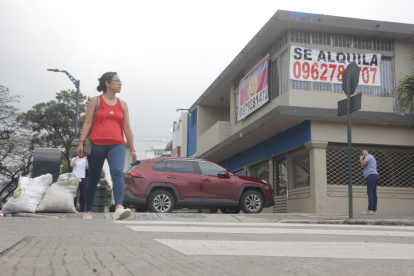 Varios letreros de se alquila inundan la ciudad Agencia (Ag-extra)