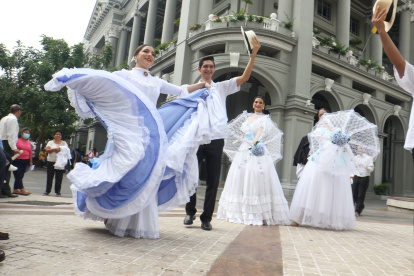 Este 28 de julio se anuncio del cronograma por las festividades del mes de julio.