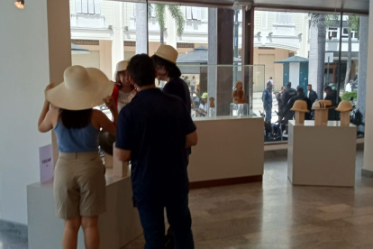 Exposición. La muestra recoge la historia del sombrero de paja toquilla.