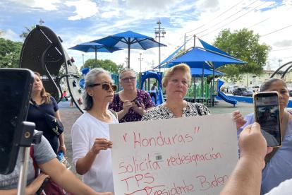 Hecho. Personas durante una manifestación en torno a la ley.