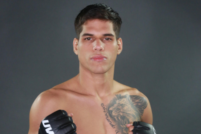 Fotografía sin fecha cedida por ONE Championship del peleador ecuatoriano Aarón Cañarte en México.