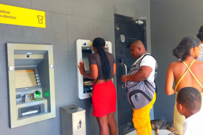 La entidad bancaria, a través de su Dirección de Comunicación, mencionó que deja en ese cantón cuatro cajeros automáticos.