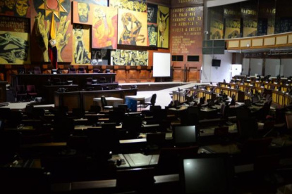 Los aspirantes aseguran que cuentan con la experiencia para limpiar la imagen de la Asamblea