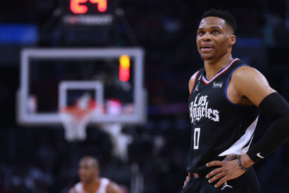 El jugador renovó por dos años y 8 millones de dólares.