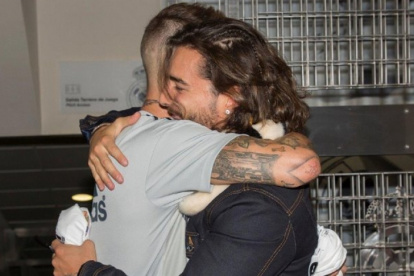 Maluma junto al jugador español Sergio Ramos en el año 2018.