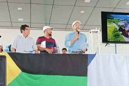 Tras un asamblea el gremio decidió iniciar la medida de hecho