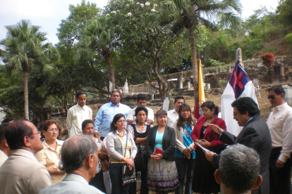 Antes de la pandemia. En la imagen se observa al pastor David Aguirre, en una de las actividades relacionadas con el 7 de julio de 1986, antes de la pandemia.