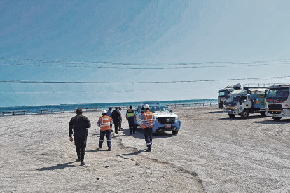 Varias playas de Lima se han visto afectadas por el aguaje.