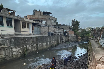 La entidad recuerda que las quebradas o cauces de ríos no son depósito de desechos