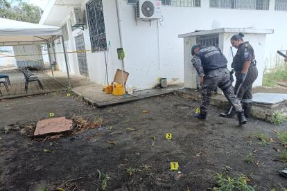 Al menos cuatro usuarios del Tribunal de Garantías Penales, en Portoviejo, Manabí, resultaron heridos tras la explosión de un artefacto