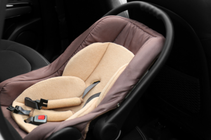 Referencial. El menor fue olvidado en el interior del auto.