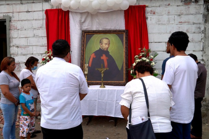 Guayaquil. Fieles de la iglesia Santa Rosa de Lima.