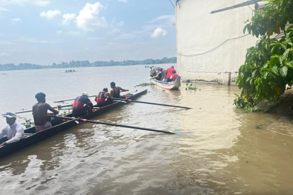 Los competidores comenzaron a embarcarse a las 10:30.