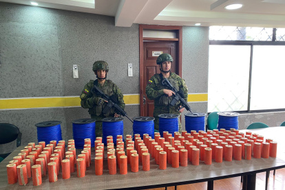 Explosivos. En Tulcán se decomisaron 159 tacos de pentolita cilíndrica.