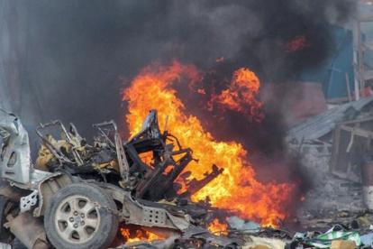 Dos fueron los coches que explotaron.