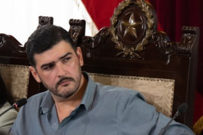 Figura. El funcionario utiliza la red social Twitter para responder a denuncias.