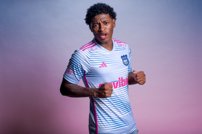 El club guayaquileño develó su uniforme alterno para los próximos meses.