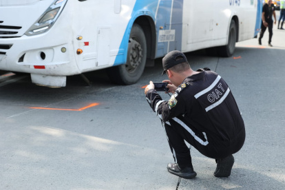 La Oficina de Investigación de Accidentes de Tránsito llegó hasta el lugar para recabar indicios