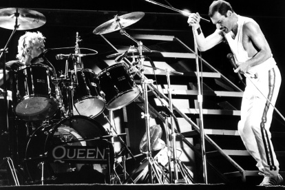 Fotografía de archivo fechada el 2 de agosto de 1986 del cantante Freddie Mercury, líder del grupo británico Queen.