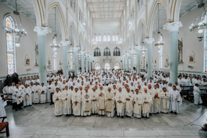 Encuentro. Los sacerdotes el primer día en el santuario María Auxiliadora.