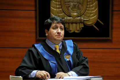 Medidas. El conjuez Bayardo Espinosa aceptó la revisión de medidas de cinco investigados.