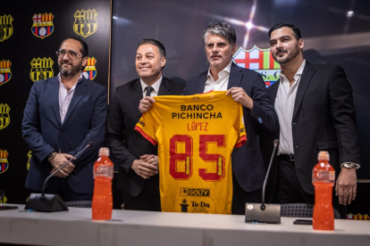 El técnico uruguayo fue presentado de forma oficial por Barcelona