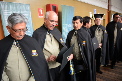 Amigos. Ramiro Cárdenas, Patricio Mafla, Alberto Matheu, José Tejada, Edwin Tufiño y Guillermo Ibarra.