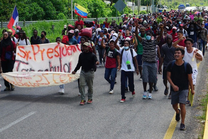 Cerca de 1.000 migrantes venezolanos salió desde Ciudad Hidalgo, en Chiapas, sur de México, con destino a EE.UU