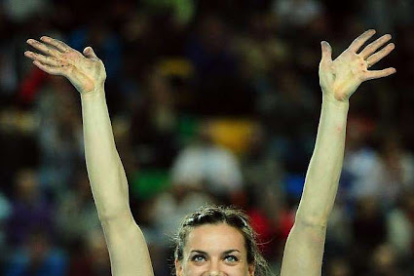 Yelena Isinbáyeva, doble campeona olímpica de salto con pértiga, está ahora en medio de la polémica.