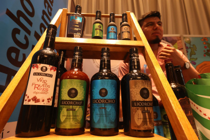 Licores. El whisky y vino también cuentan con chocolate, y estas variaciones están presentes en el país.