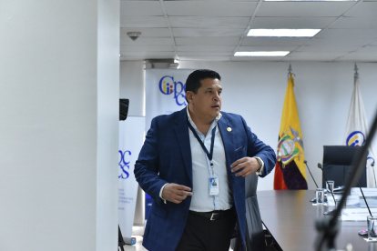 En caso que la comisión no presente una denuncia, Vera dijo que ellos enfrentarán un proceso.