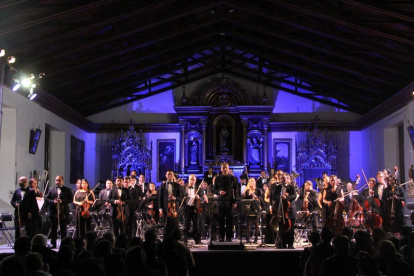 Acto. La OSNE exhibe su arte en la iglesia San Miguel de Salcedo.