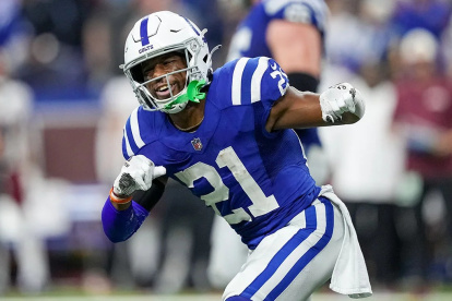 El corredor Nyheim Hines no podrá jugar en lo que resta del año.