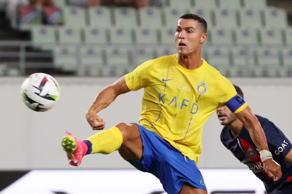 Osaka (Japan), 24/07/2023.- Cristiano Ronaldo of Al-Nassr in action during a pre-season club friendlies match against Paris Saint-Germain in Osaka, Japan, 25 July 2023. (Futbol, Amistoso, Japón) EFE/EPA/JIJI PRESS JAPAN OUT EDITORIAL USE ONLY/