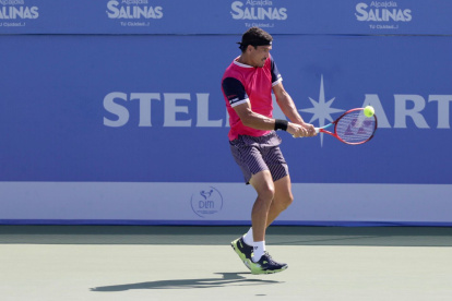Gómez venció a Lama por parciales de 7-6 (4) y 6-2. Hoy va ante Omar Jasika.