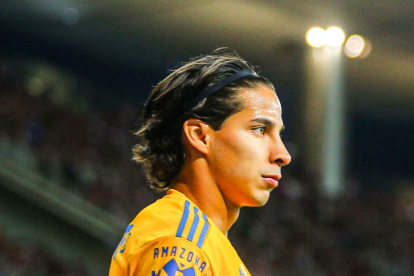 Lainez estaba a préstamos con Tigres, finalmente se quedará.