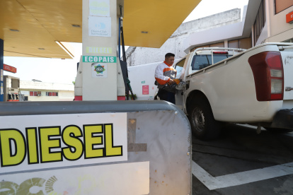 El Gobierno busca controlar la venta ilegal de diésel subsidiado en el país.