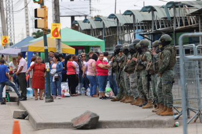Las Fuerzas Armadas ingresaron a la Penitenciaría del Litoral.