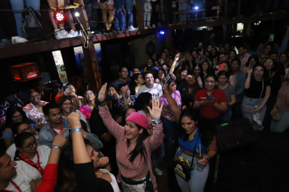 Dinamismo. Los visitantes aseguran que ahora van a divertirse si hay música, pero también seguridad y control.