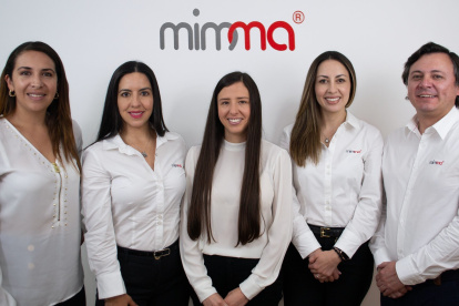Ejecutivos.- Parte del personal de la empresa Mimma.
