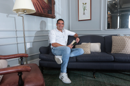 Juan José Yúnez fue parte del elenco de La casa del que dirán, de José Martínez Queirolo.