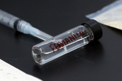l a Arcsa indica que los fármacos con fentanilo son dispensado bajo medidas de control