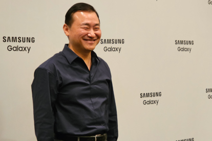 TM Roh se desempeñó como vicepresidente ejecutivo y jefe de I+D para el negocio de comunicaciones móviles desde 2017, antes de convertirse en presidente y director.