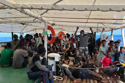 Más 2.300 migrantes en centros de acogidas que empieza a saturarse.