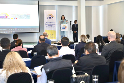 La autoridad electoral repasó la normativa y protocola para las elecciones anticipadas.